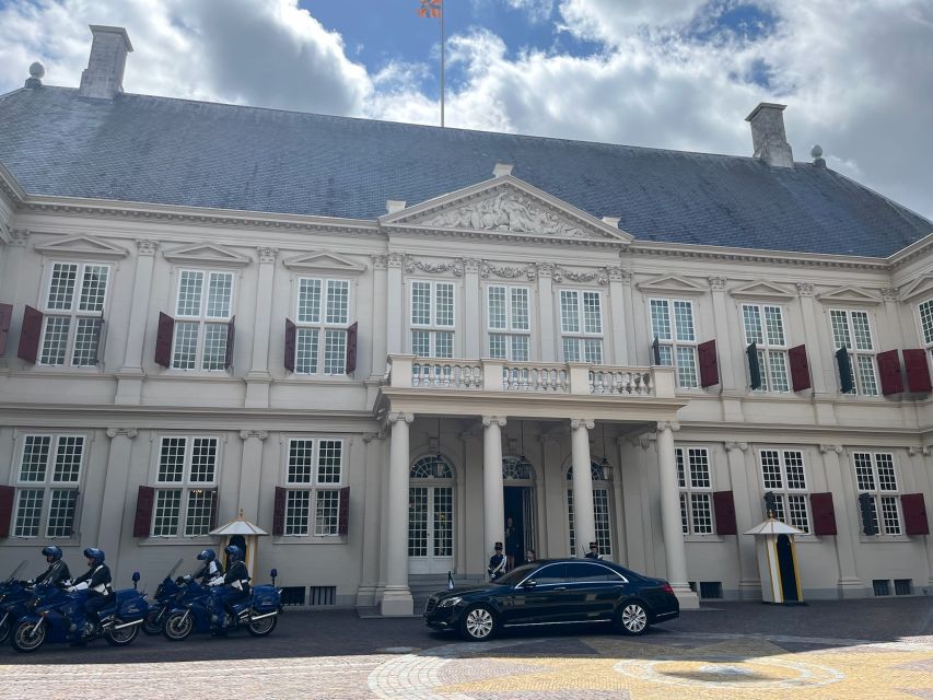 Visit the Girl with the Pearl Earring, The Hague & Delft - Mauritshuis in The Hague: where you slow down on purpose