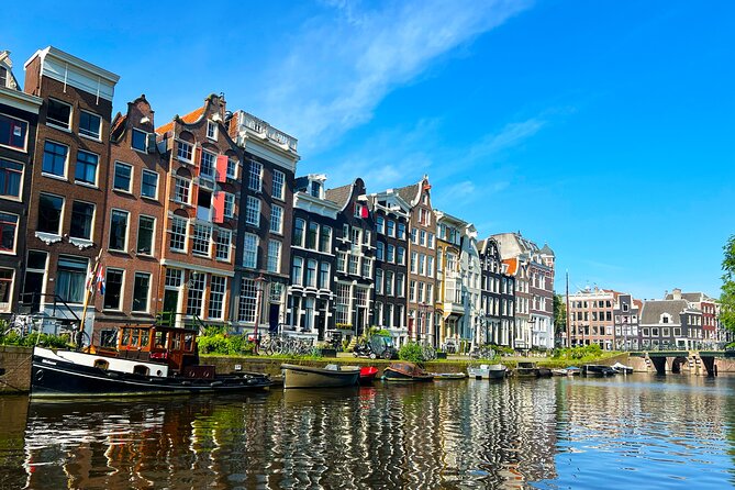 Walking Tour about Golden Age Architecture, private local guide - A 90-minute plan to decode Amsterdam’s Golden Age look