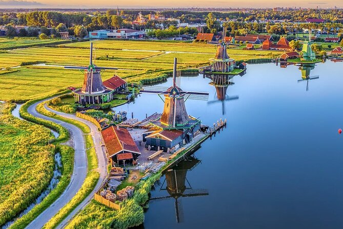 Windmills Country side tour Zaanse Schans-Cheesefactory-Volendam - Clogs and cheese at the Zaanse Schans area: what to expect in real life