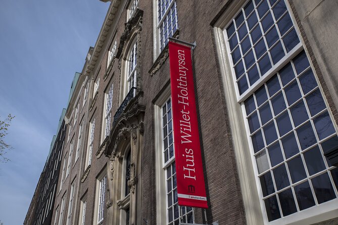WW2 Jewish & Anne Frank Amsterdam Smartphone Guided Walking Tour - Holocaust Memorial and the Auschwitz victims stop, with Amsterdam links