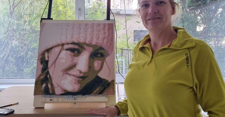 Zaandam: Paint a Perfect Portrait workshop - Choosing your portrait subject, then setting your color plan