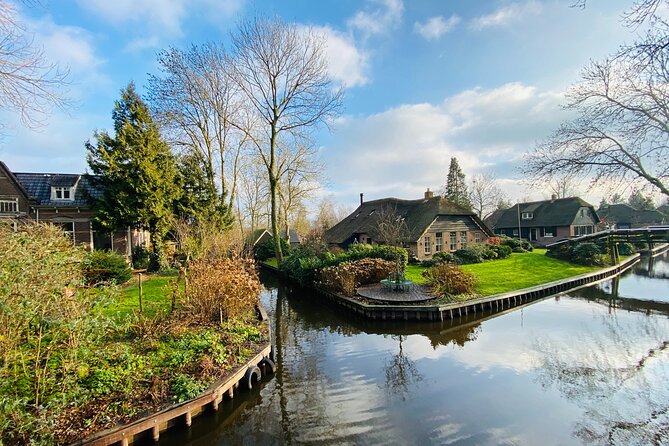 Zaanse Schans and Giethoorn Small-Group Tour with Hotel Pick-Up - The Royal Amsterdam Diamond Tour: Small Time, Big Visual