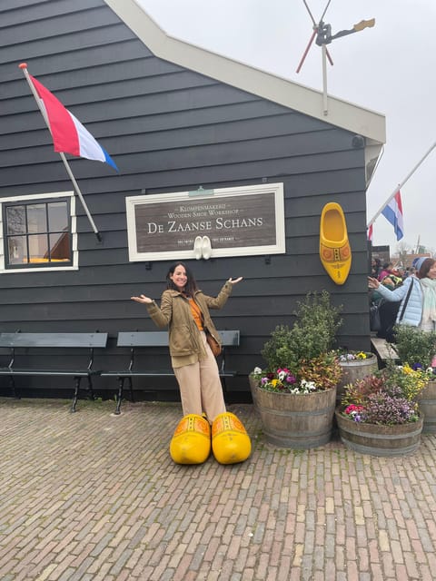 Zaanse Schans: Half-Day Private Guided Tour - Dutch cheese farm demo and unlimited tasting, with room to choose