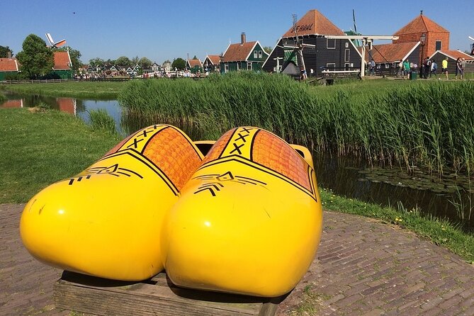 Zaanse Schans private tour Windmills 1/2 day in Jaguar S Type - A Private Windmill Half-Day From Your Amsterdam Pickup