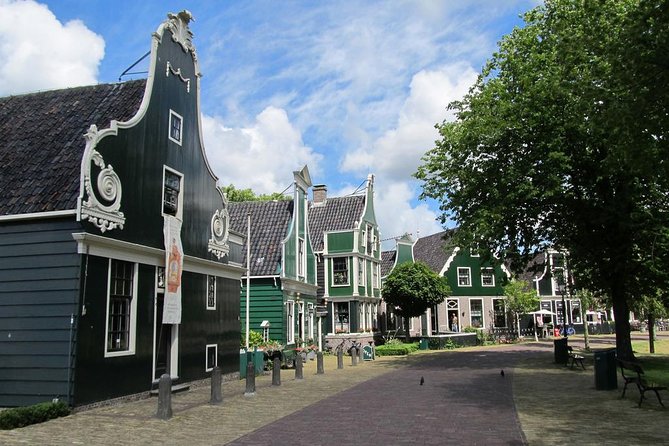 Zaanse Schans Private Tour Windmills - The guide factor: what makes the tour feel personal