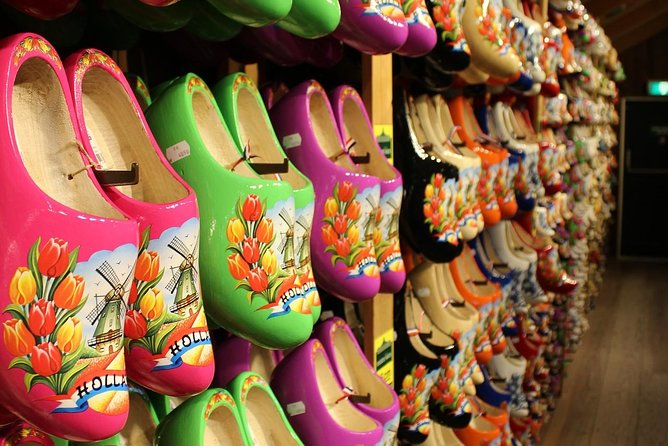 Zaanse Schans, Volendam & Edam: Private tour (Max 3 per) - Volendam: cheese knowledge, fishing-village walking, and good shopping breaks