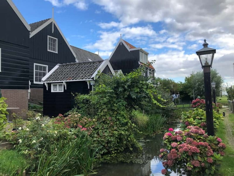 Zaanse Schans Windmills, Fishing Villages & Countryside - Should you book this Zaanse Schans, Beemster, Volendam, Marken day?