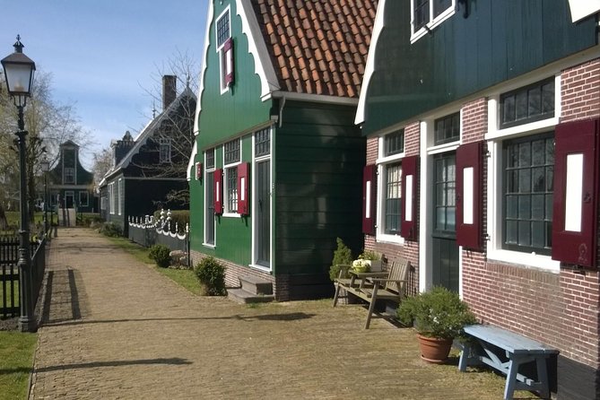 Zaanse Schans Windmills Private Tour from Amsterdam Airport - Catharina Hoeve Cheese Farm: Tasting Gouda and More