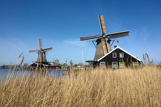 Zaanse Schans Windmills Private Tour from Amsterdam Airport - Zaan Tours Stop: Getting the Local Angle and Better Photos